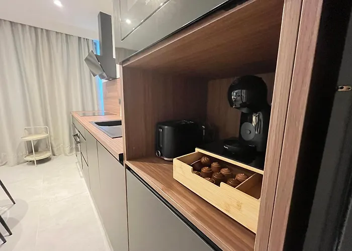 Aqua Bay View Atico 1 Apartment *